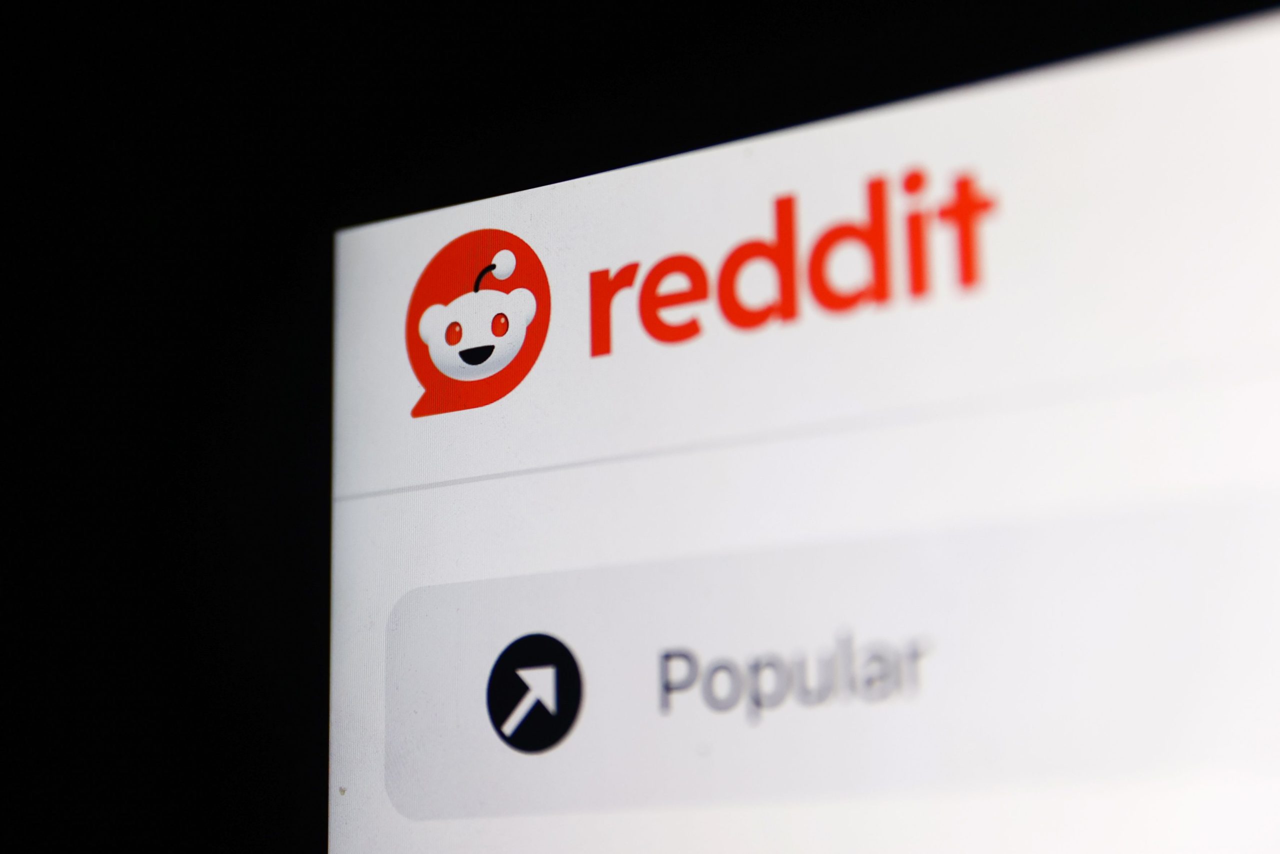 Il problema vero delle agenzie non è l’esecuzione, è il numero che non torna